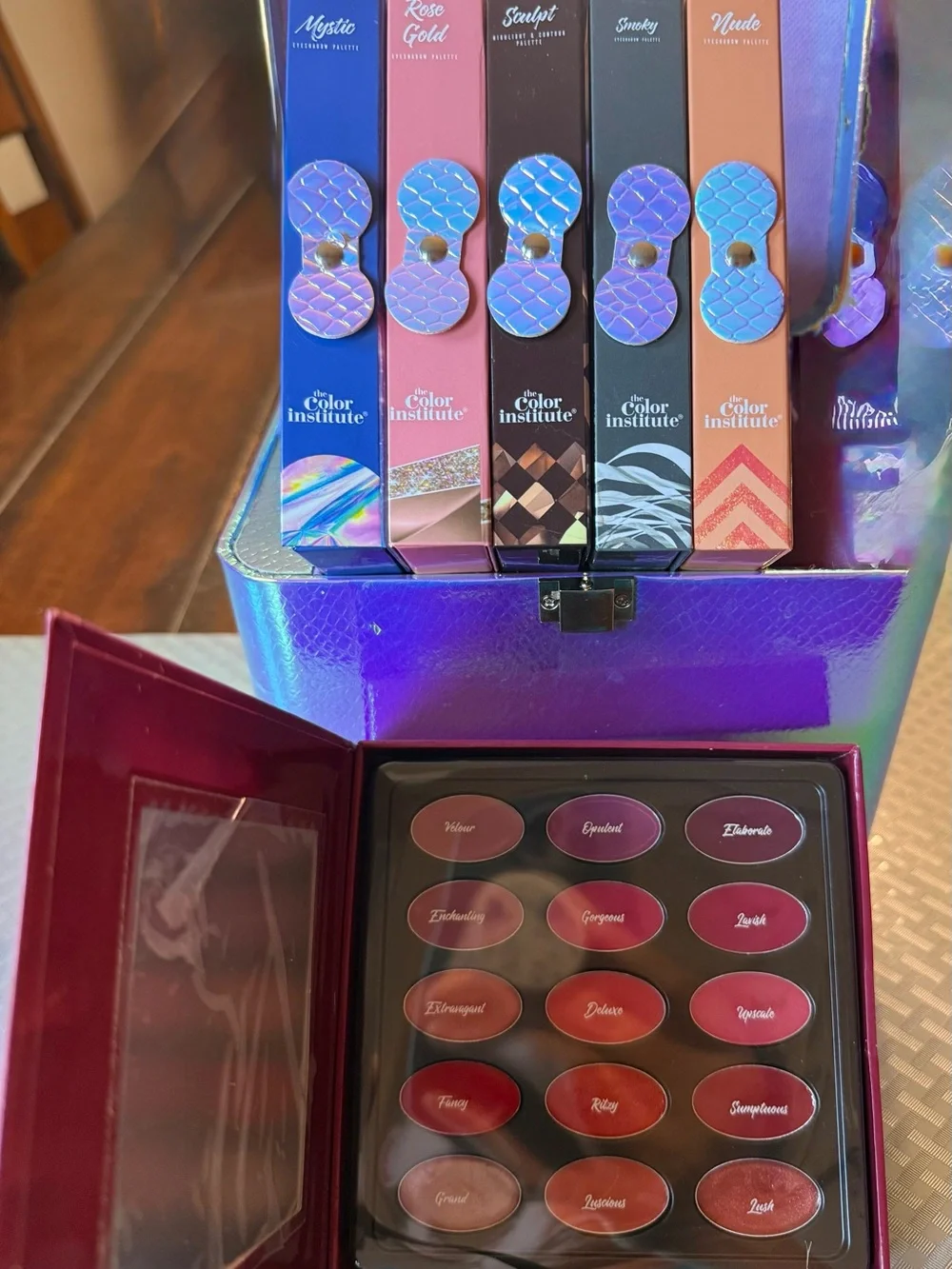 #NIB the Color Institute 5 Palette Mermaid Case